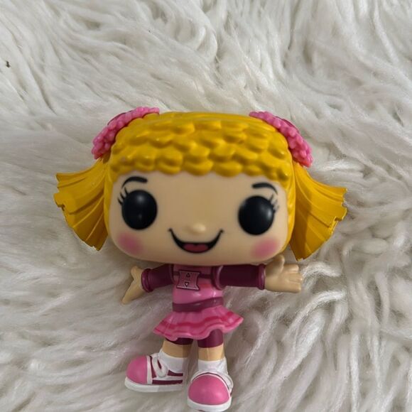 Jollibee Hetty Spaghetti Funko - Picture 1 of 5